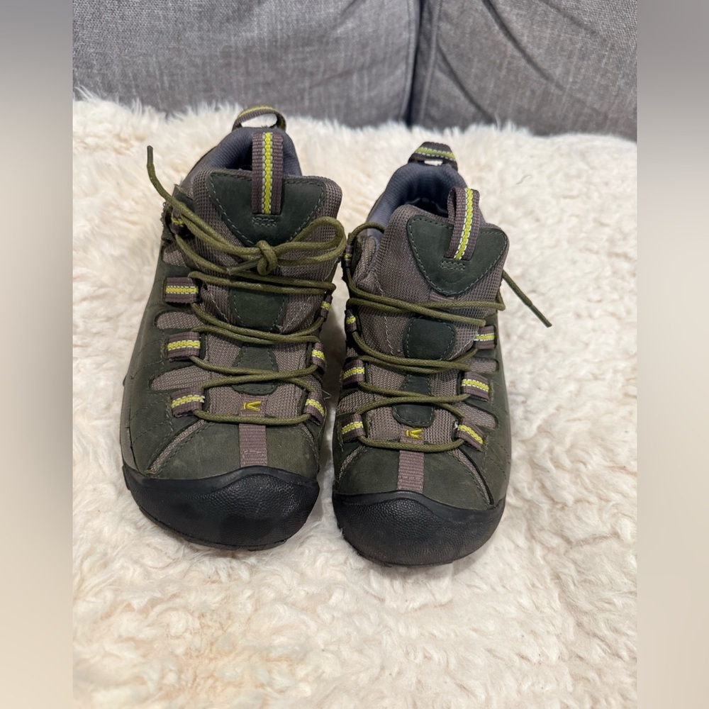 Keen Women's Olive and Charcoal Sneakers